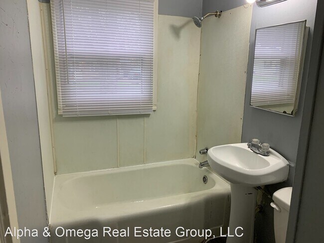 Building Photo - 3 br, 1 bath House - 409 Spayer Lane Richland