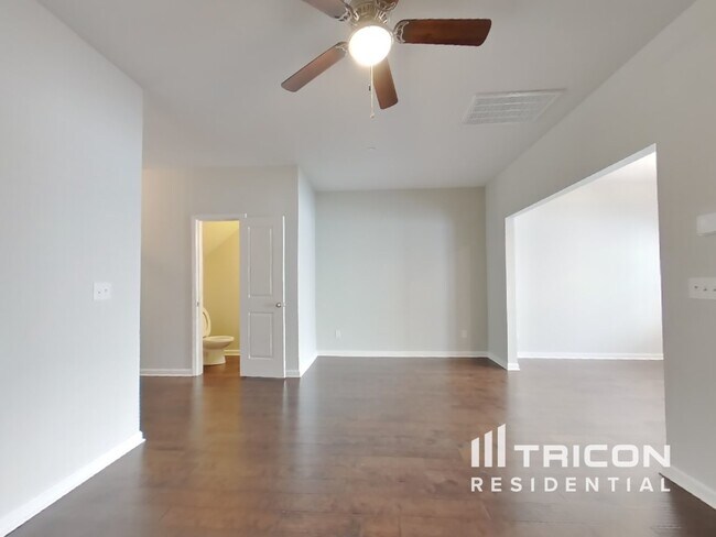 Building Photo - 508 Hickory Leaf Ct
