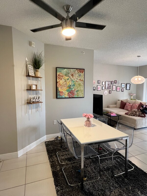 Building Photo - 10825 Windsor Walk Dr