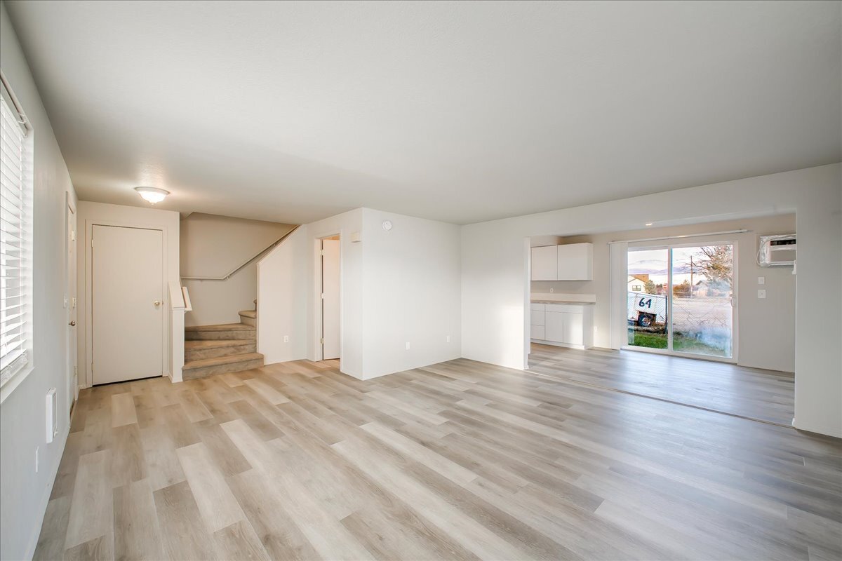 Building Photo - 2376 W Panama St