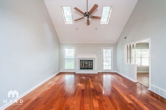 Building Photo - 8464 Buckhurst Rd