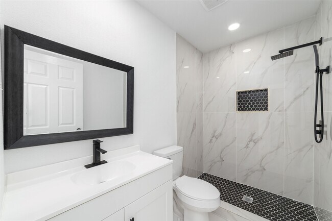 Building Photo - 2707 Ashford Trail Dr