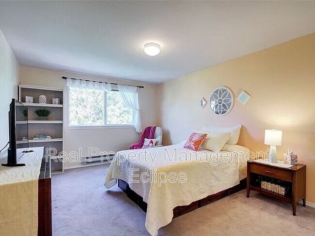 Building Photo - 2448 NW 59th St