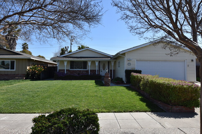 Building Photo - Gorgeous West San Jose 3BD 2BA 1400SF Home