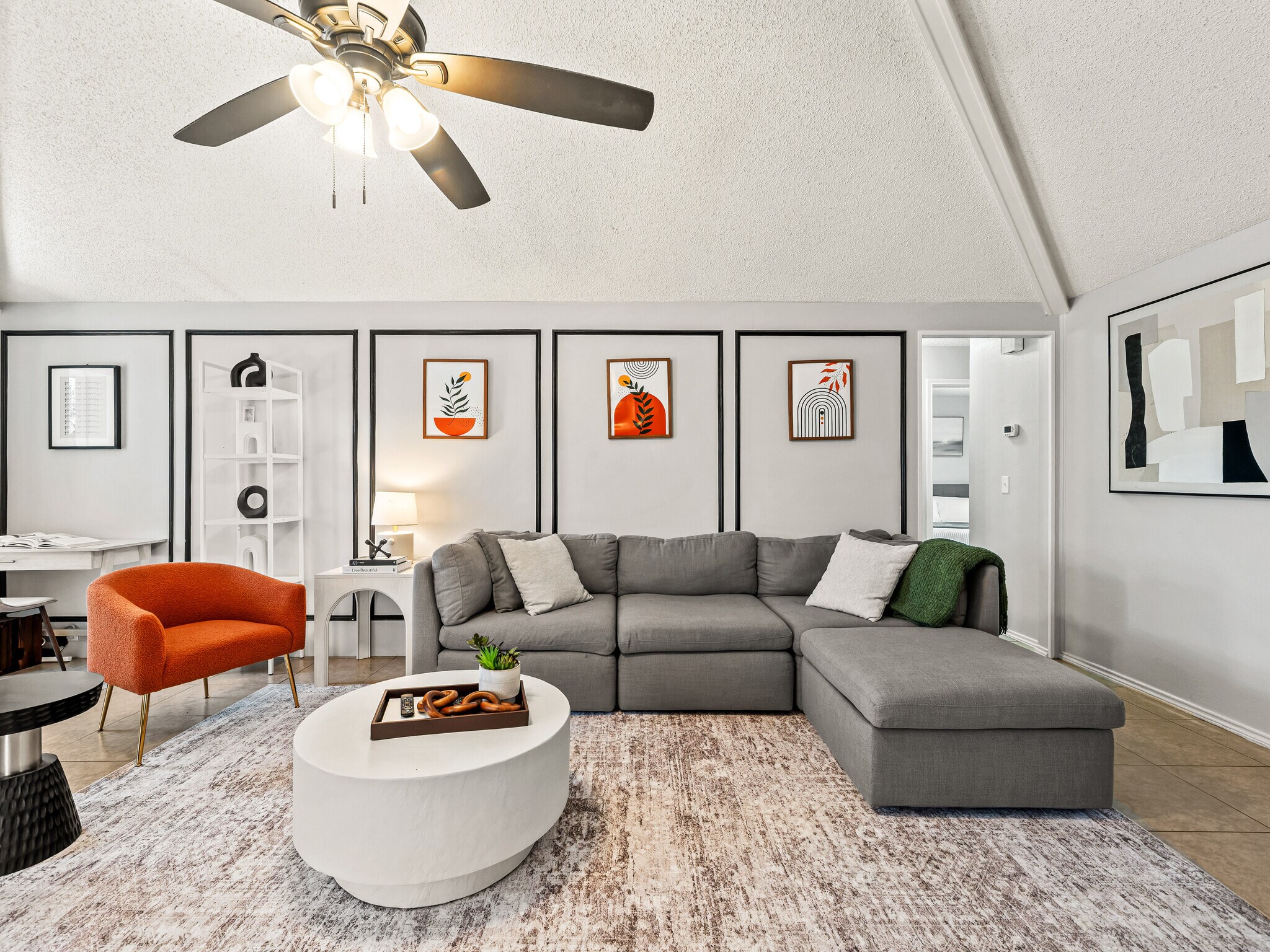 Building Photo - 1113 Roaring Springs Dr