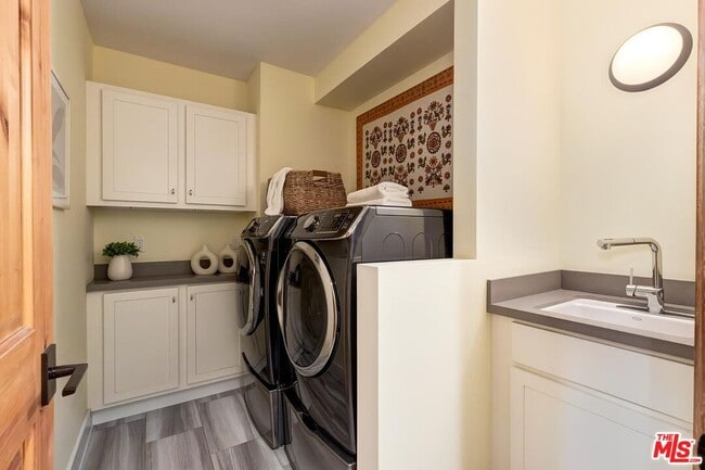 Building Photo - 2841 Montcalm Ave