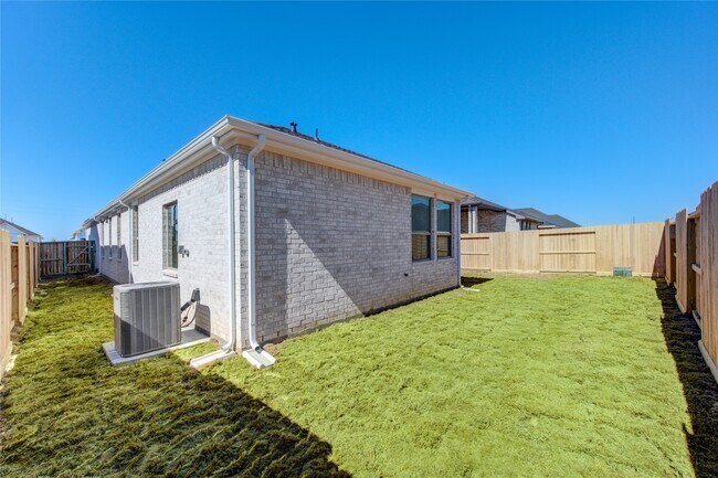 Building Photo - 4203 Maple Glen Dr