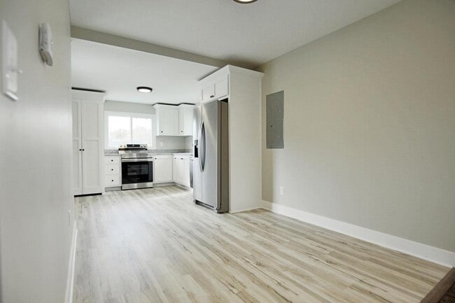 Building Photo - 126 S Kimball St