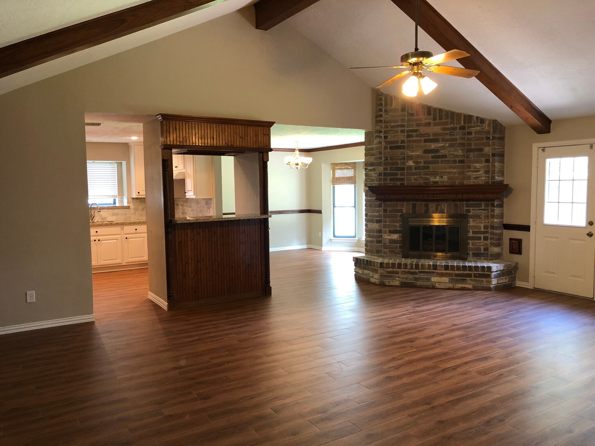 Building Photo - 22014 Shady Valley Dr