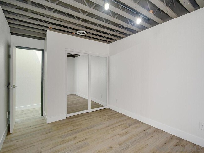 Building Photo - ***GENERAL RENTAL APPLICATIONS***