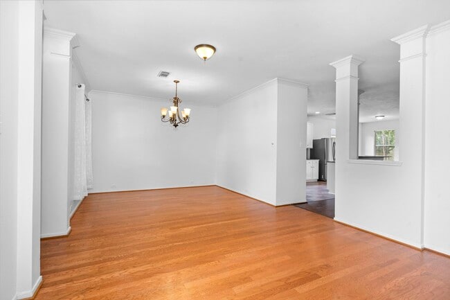 Building Photo - 6914 Grants Hollow Ln