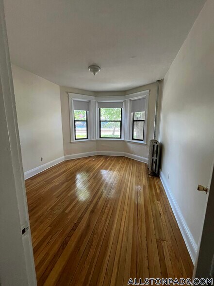 Building Photo - 1148 Commonwealth Ave