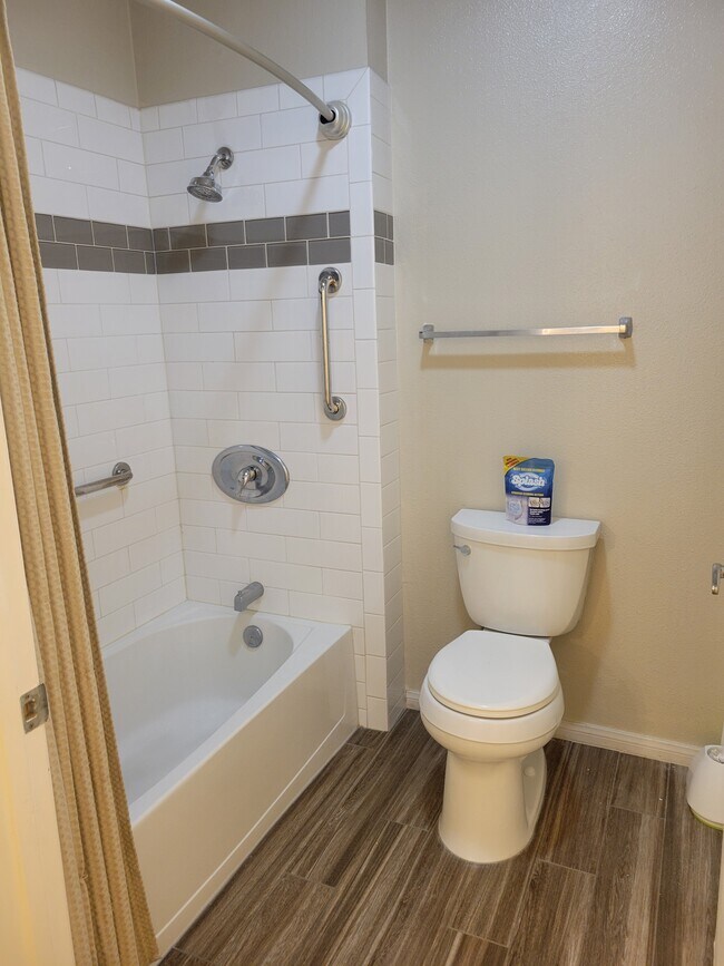 Building Photo - 18674 Caminito Cantilena