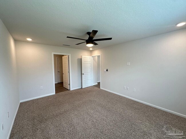 Building Photo - 1929 High Rdg Ct