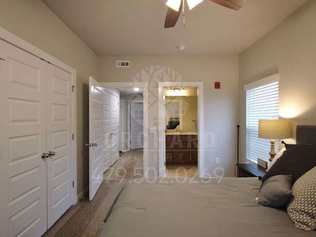 Building Photo - 2/2 Flat | New Apartments in Siloam Springs!
