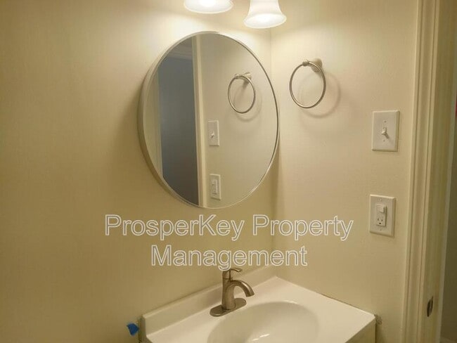 Building Photo - 3619 Walton St