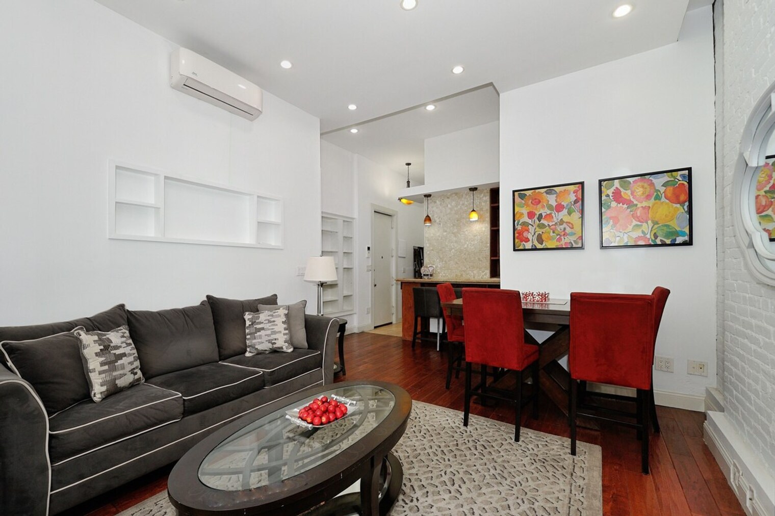 Building Photo - 200 Central Prk W