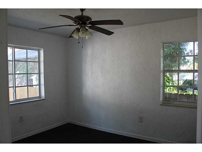 Building Photo - 1225 NW 45th St