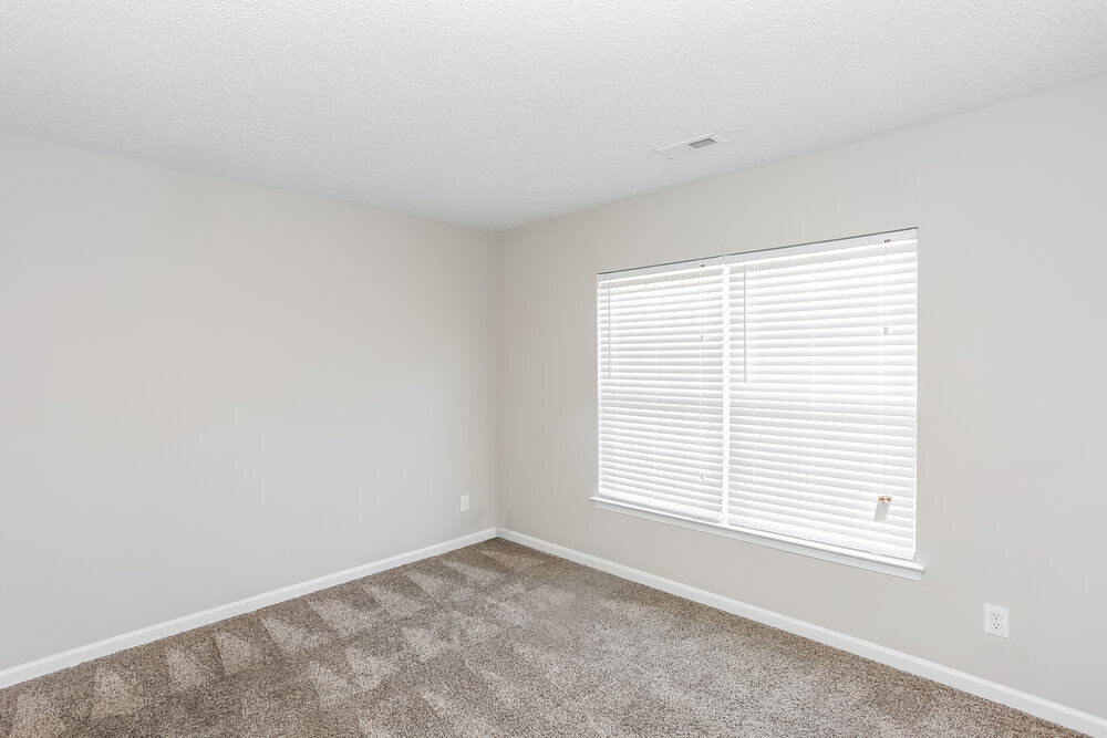 Building Photo - 6370 Day Lilly Ln