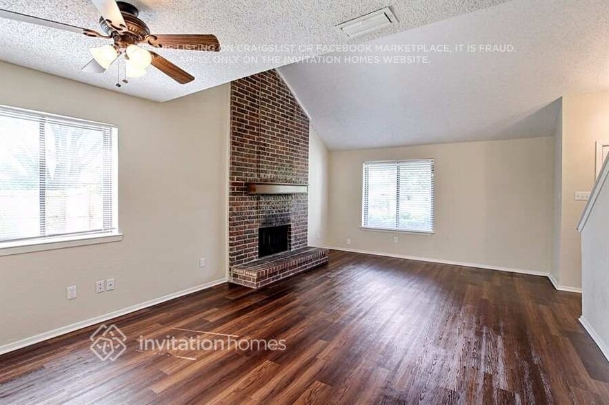 Building Photo - 1716 Delaford Pl