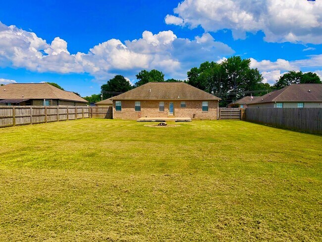 Building Photo - 2415 Bluestone Dr
