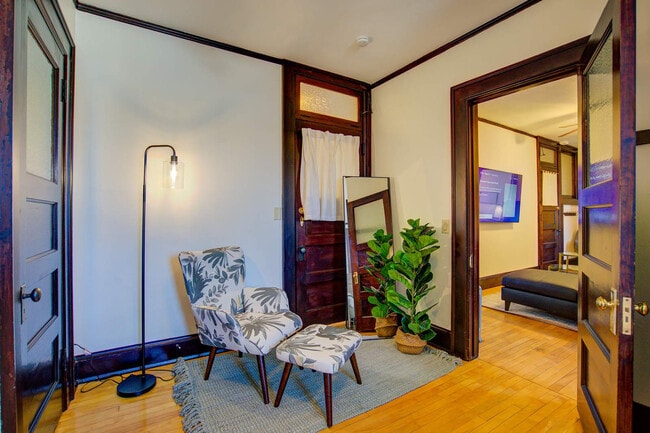 Building Photo - 1253 Williamson St