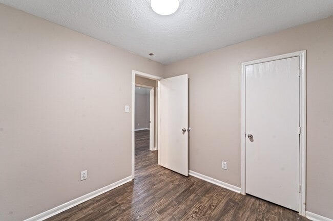 Building Photo - 6827 Highwind Bend Ln