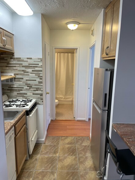 Building Photo - 2101 Chestnut St