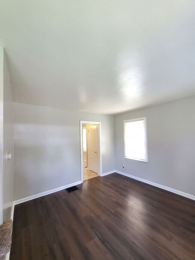 Building Photo - 896-898 S HARRIS AVE, COLUMBUS, OH 43204