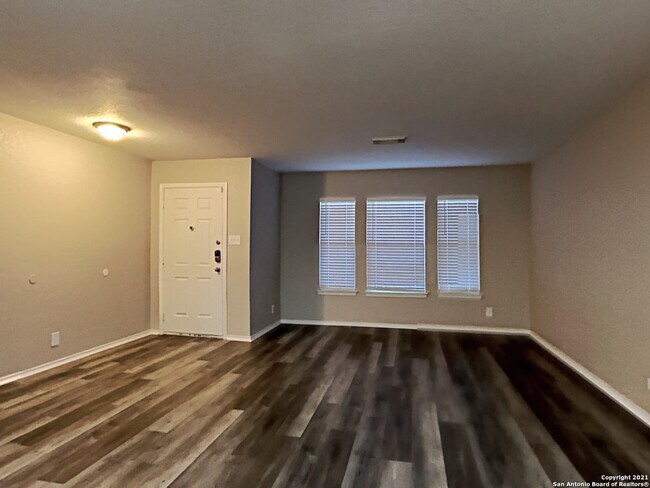 Building Photo - 1111 Ranger Peak