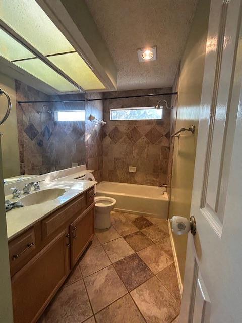 Building Photo - 2601 Oak Meadow Dr