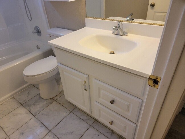 Building Photo - Very Nice 3bd 2 bath House for rent in Cameron Park