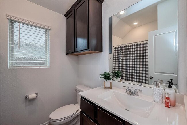 Building Photo - 23635 Camellia Birch Ct