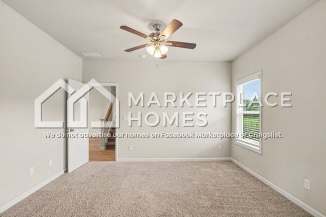 Building Photo - 204 W L Miller Dr