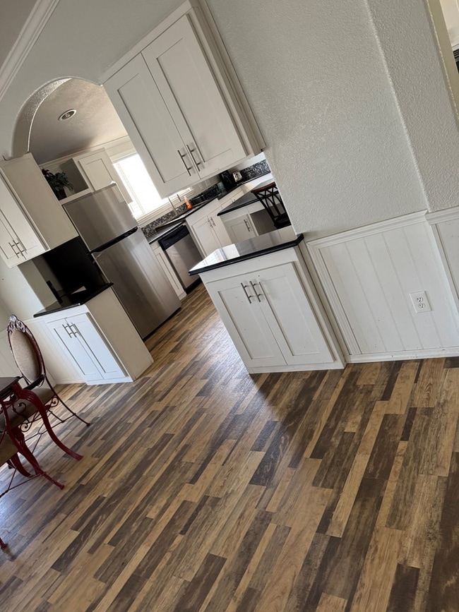 Building Photo - 14141 W Ruidoso Dr