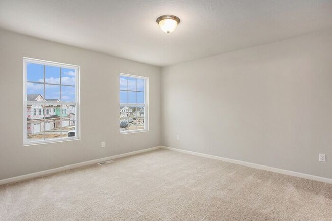 Building Photo - 3520 Welden Dr SW
