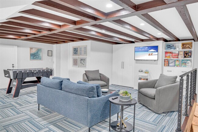 Building Photo - 1949 Harbourview Dr