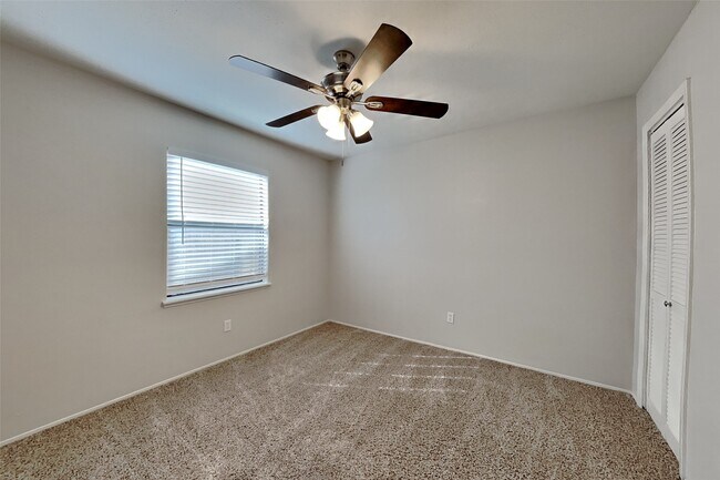 Building Photo - 16935 Kilwinning Dr