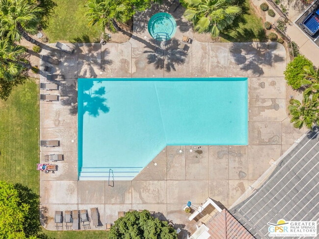 Building Photo - 88 Vía Las Flores