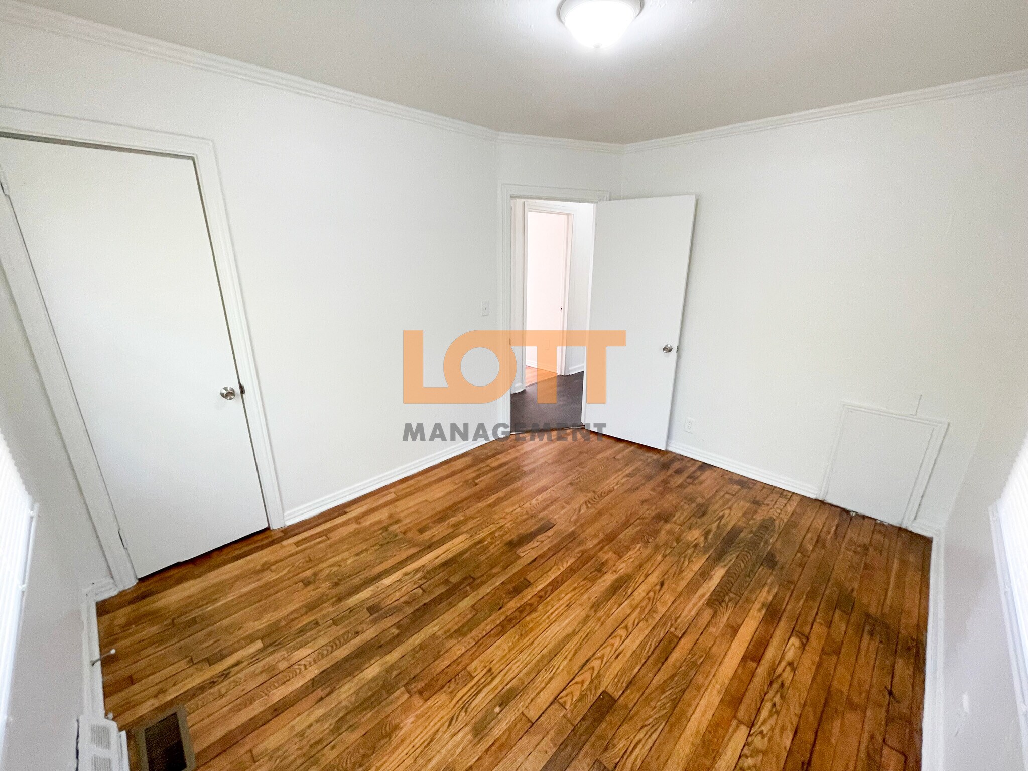 Building Photo - 117 Mayo Dr