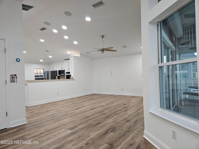 Building Photo - 1440 Atlantic Breeze Way