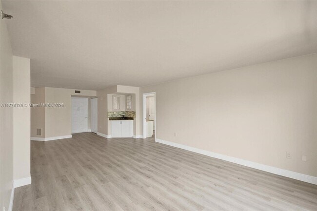 Building Photo - 1201 S Ocean Dr