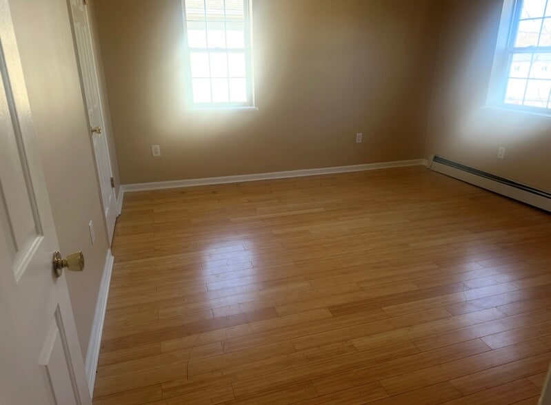 Building Photo - 415 N 5th Ave