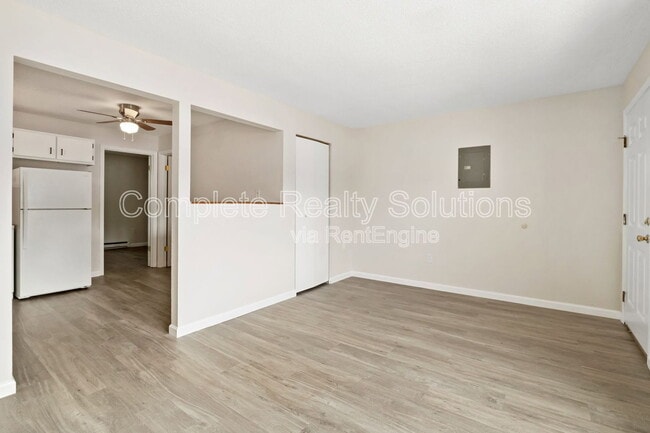 Building Photo - 790 Country Aire Ct