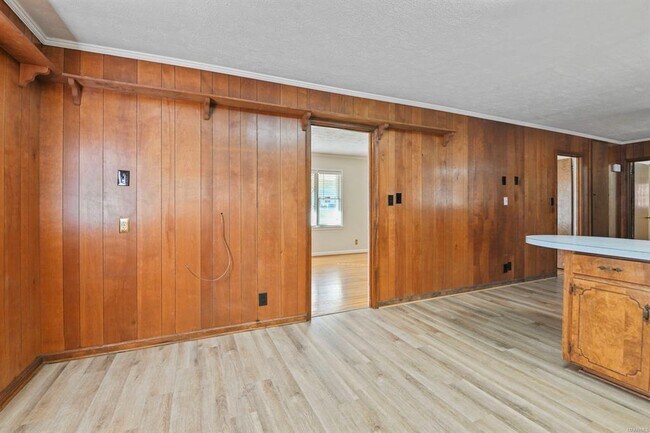 Building Photo - 839 Greg Dr