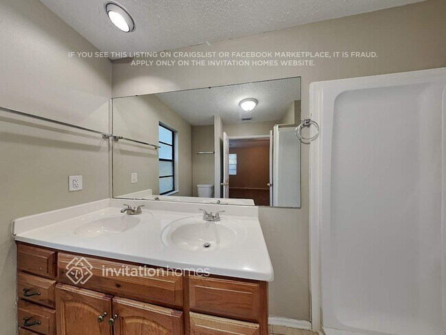 Building Photo - 10916 Carnelian Ln