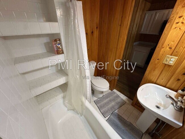 Building Photo - 11415 Dobson Dr