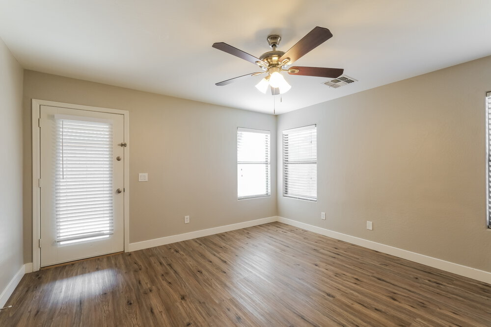 Building Photo - 2029 W Allens Peak Dr