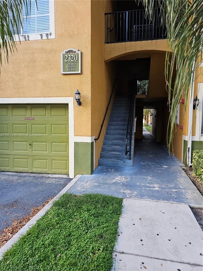 Building Photo - 2320 E Preserve Way