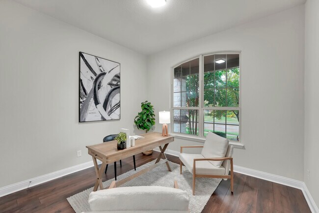 Building Photo - 1549 Sonnet Dr